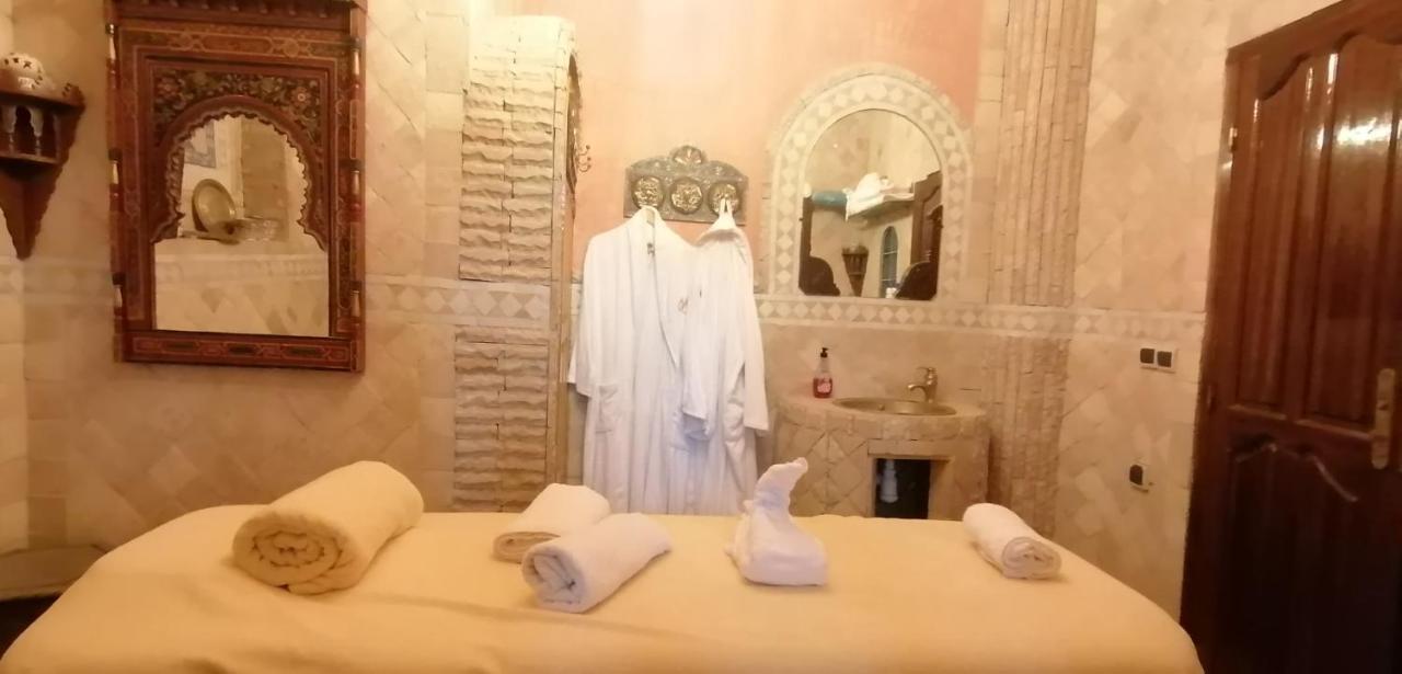 Pasta Plaza Hotel Asilah Luaran gambar