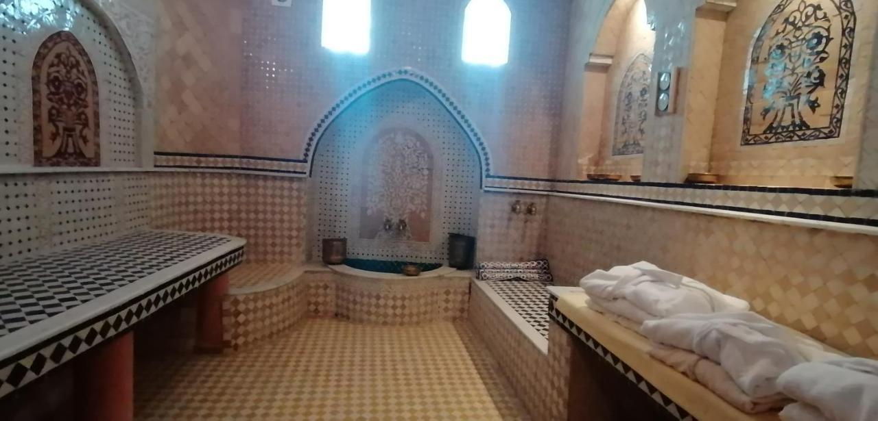 Pasta Plaza Hotel Asilah Luaran gambar